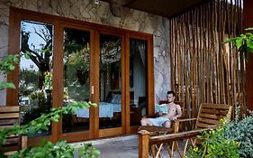 Rocks Beach Boutique